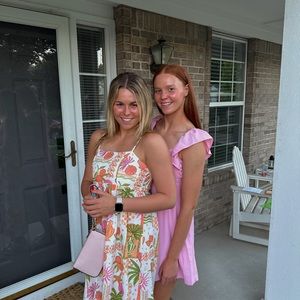 Meet your Posher, Avery